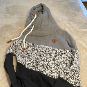 Wanakome exclusive print hoodie